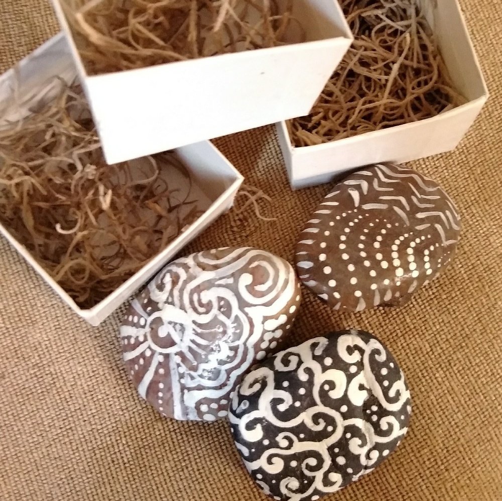 3/$20 BUNDLE 3 pc Hand painted rock paper weights